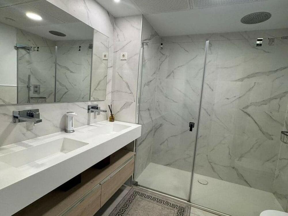 3 Zimmer Apartment zu vermieten in La Quinta mit Pool Garage - 2.800 € (Ref: 9651018)