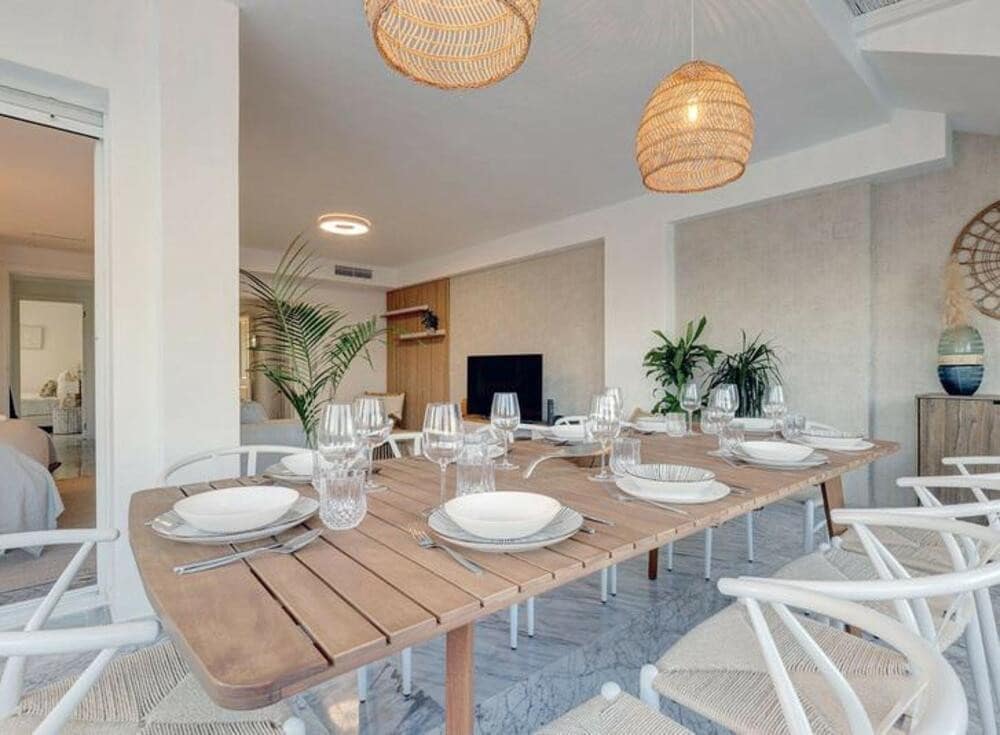 5 quarto Penthouse para venda em Marbella com piscina garagem - 860 000 € (Ref: 9654502)