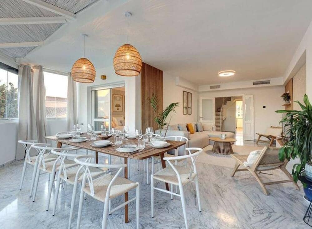 5 quarto Penthouse para venda em Marbella com piscina garagem - 860 000 € (Ref: 9654502)