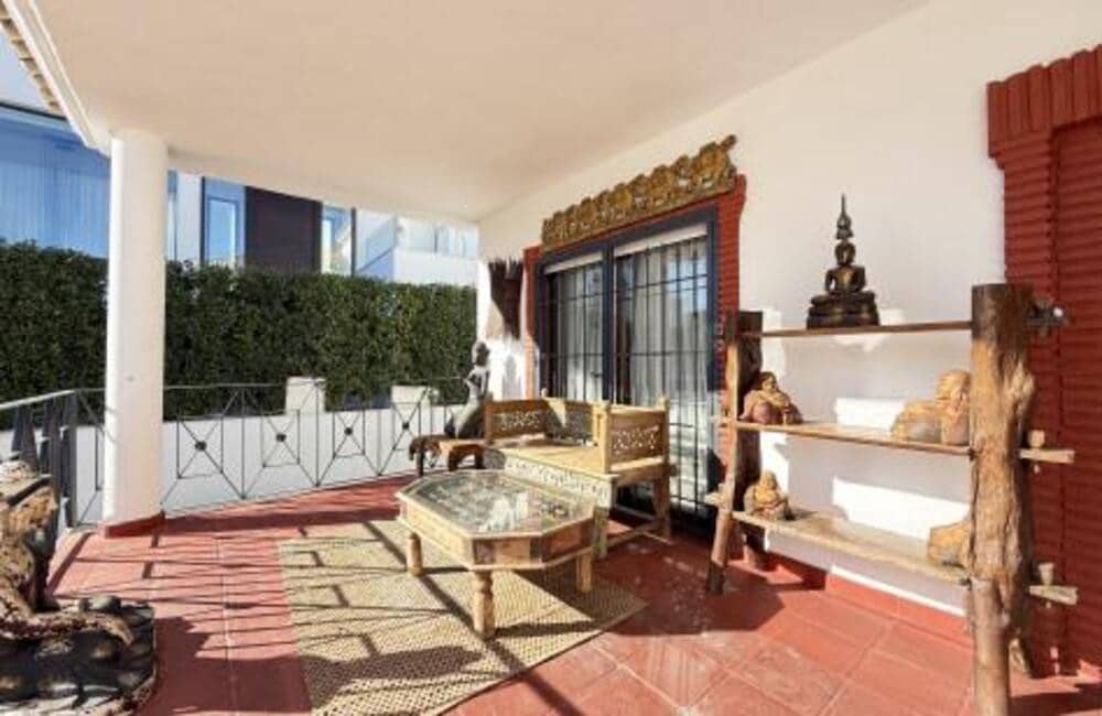 4 sypialnia Willa na sprzedaż w Guadalmina z basenem garażem - 1 650 000 € (Ref: 9654503)