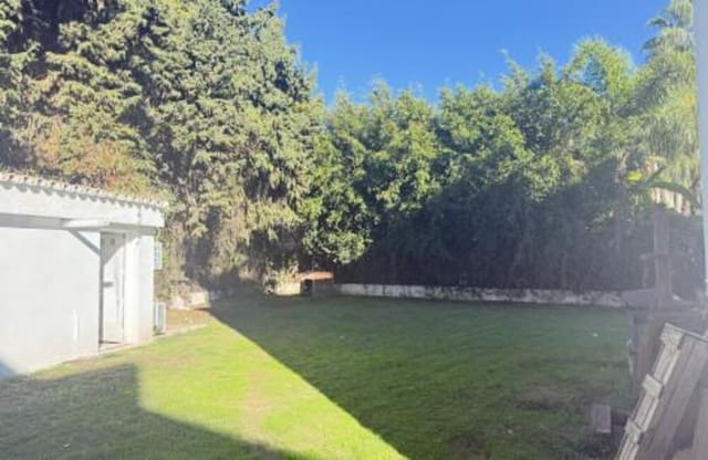 4 slaapkamer Villa te koop in Guadalmina Baja, Marbella met zwembad garage - € 1.650.000 (Ref: 9654503)