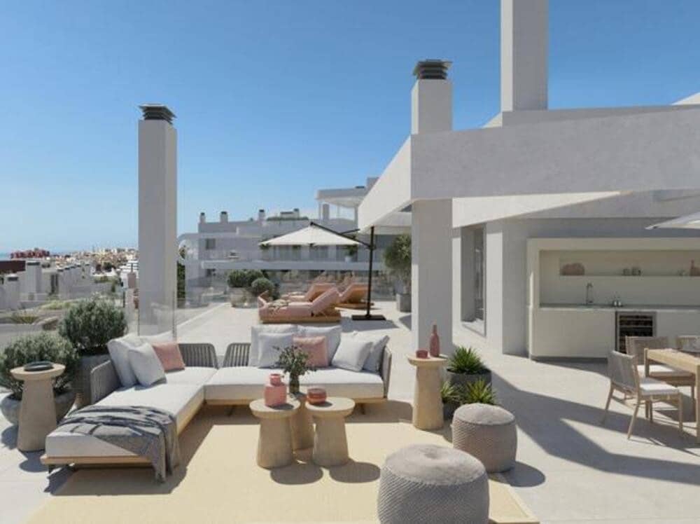 4 soverom Hus til salgs i Estepona med svømmebasseng garasje - € 730 000 (Ref: 9654504)