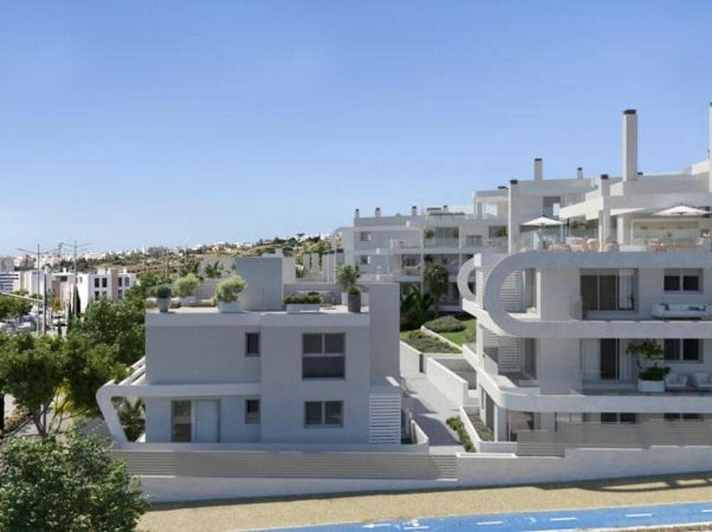 4 soverom Hus til salgs i Estepona med svømmebasseng garasje - € 730 000 (Ref: 9654504)