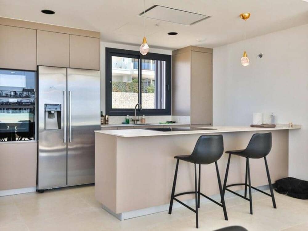 3 soveværelse Penthouse til salg i Fuengirola med swimmingpool garage - € 1.195.000 (Ref: 9654505)