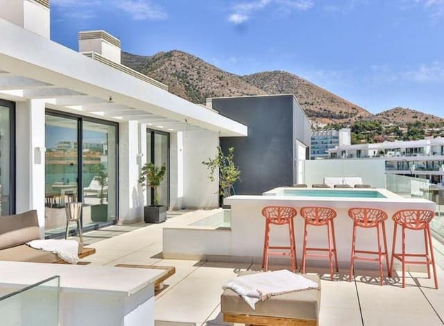 3 soveværelse Penthouse til salg i El Higuerón, Fuengirola med swimmingpool garage - € 1.195.000 (Ref: 9654505)