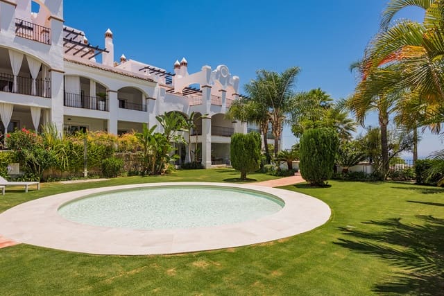 Apartamento de 2 habitaciones en Nagüeles Alto, Marbella en alquiler con garaje - 3.000 € (Ref: 9654507)