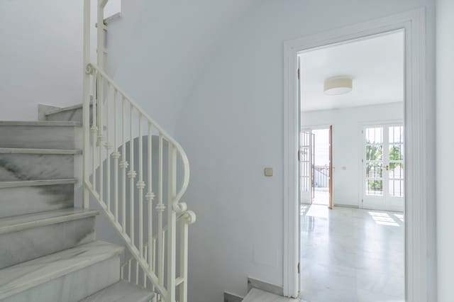 3 slaapkamer Huis te huur in Nagüeles Alto, Marbella met zwembad garage - € 3.000 (Ref: 9665704)