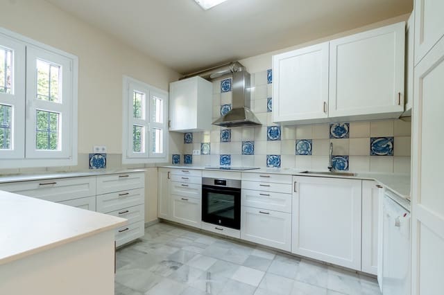 3 slaapkamer Huis te huur in Nagüeles Alto, Marbella met zwembad garage - € 3.000 (Ref: 9665704)