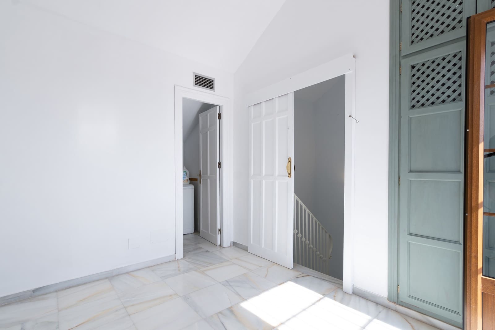 3 slaapkamer Huis te huur in Marbella met zwembad garage - € 3.000 (Ref: 9665704)