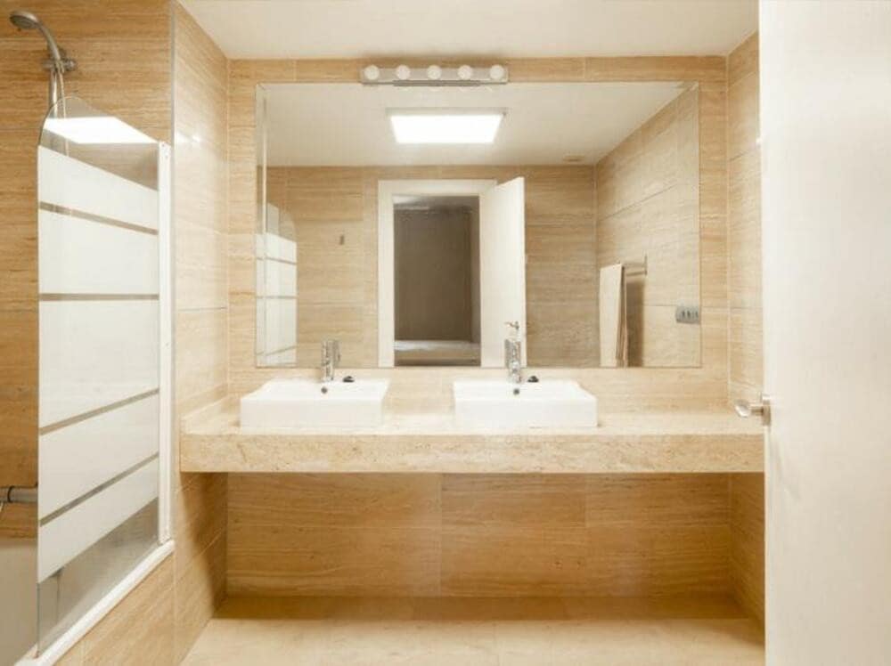 Apartamento de 3 habitaciones en Benahavís en venta con piscina garaje - 630.000 € (Ref: 9665705)