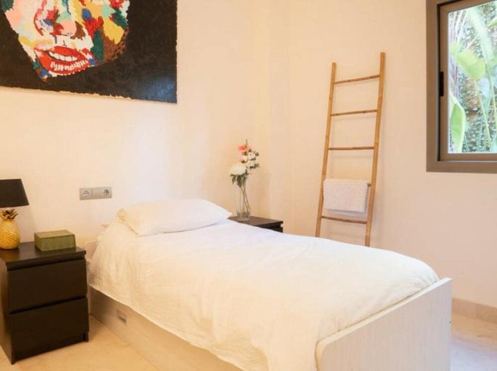 Apartamento de 3 habitaciones en Benahavís en venta con piscina garaje - 630.000 € (Ref: 9665705)