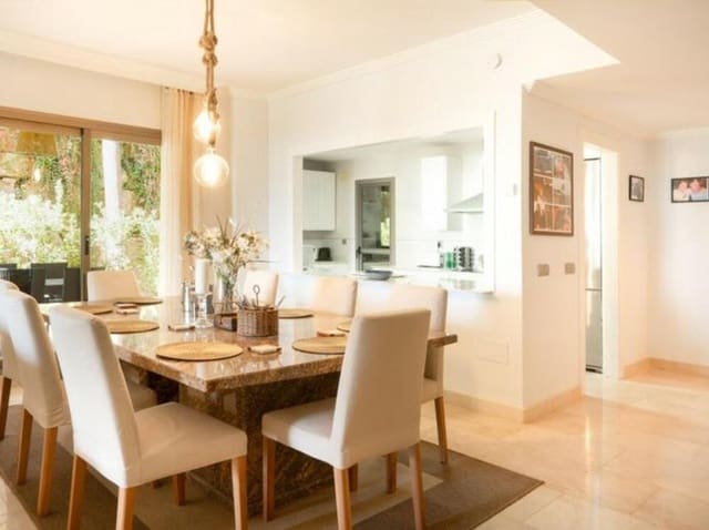 Apartamento de 3 habitaciones en Benahavís pueblo, Benahavís en venta con piscina garaje - 630.000 € (Ref: 9665705)