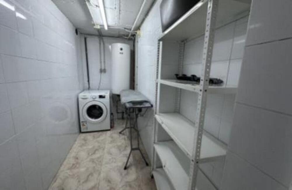 Villa/Maison Semi-Mitoyenne de 4 chambres à louer à Marbella avec piscine garage - 3 500 € (Ref: 9665706)