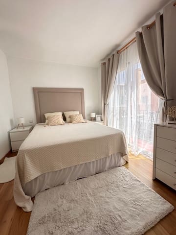 Villa/Maison Semi-Mitoyenne de 4 chambres à louer à Rodeo Alto - Guadaiza - La Campana, Marbella avec piscine garage - 3 500 € (Ref: 9665706)