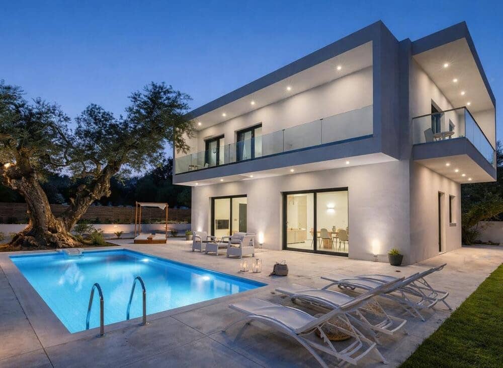 3 slaapkamer Villa te koop in Estepona met zwembad garage - € 1.650.000 (Ref: 9669747)