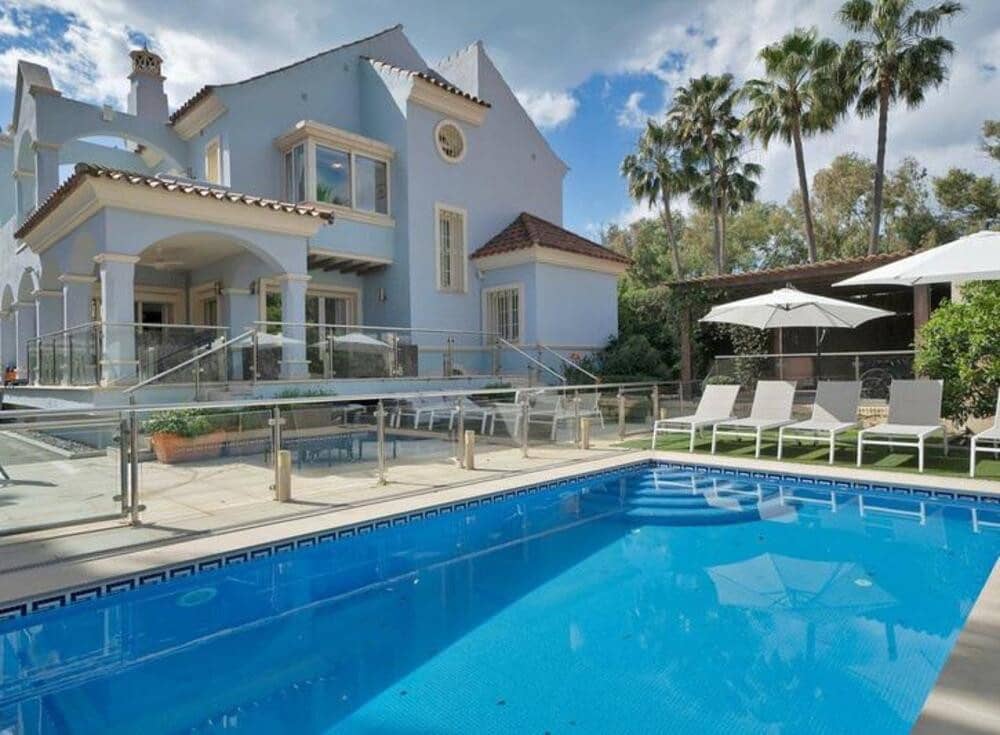 7 slaapkamer Villa te koop in Puerto Banus met zwembad garage - € 2.395.000 (Ref: 9669748)
