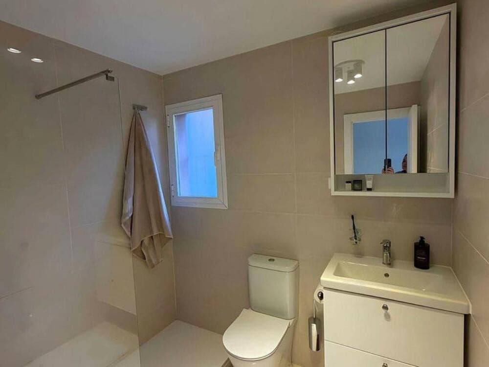 2 soverom Leilighet til leie i Estepona med svømmebasseng garasje - € 2 200 (Ref: 9669749)