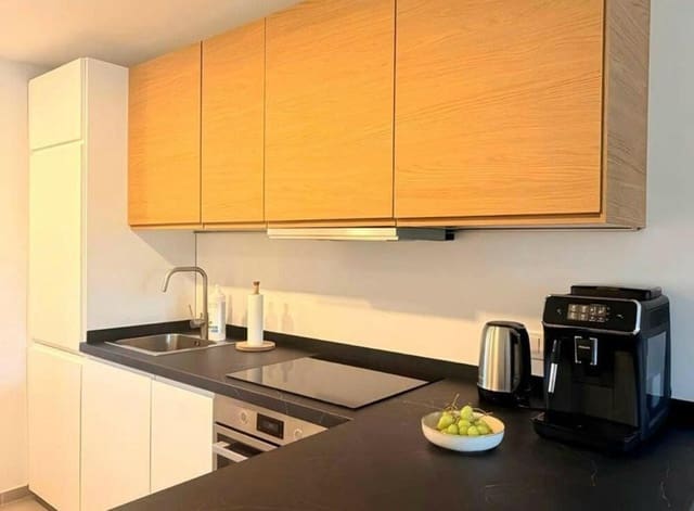 2 soverom Leilighet til leie i Guadalobón, Estepona med svømmebasseng garasje - € 2 200 (Ref: 9669749)