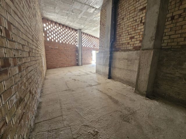 Gewerbe zu verkaufen in Nueva Alcántara, Marbella - 650.000 € (Ref: 9669750)