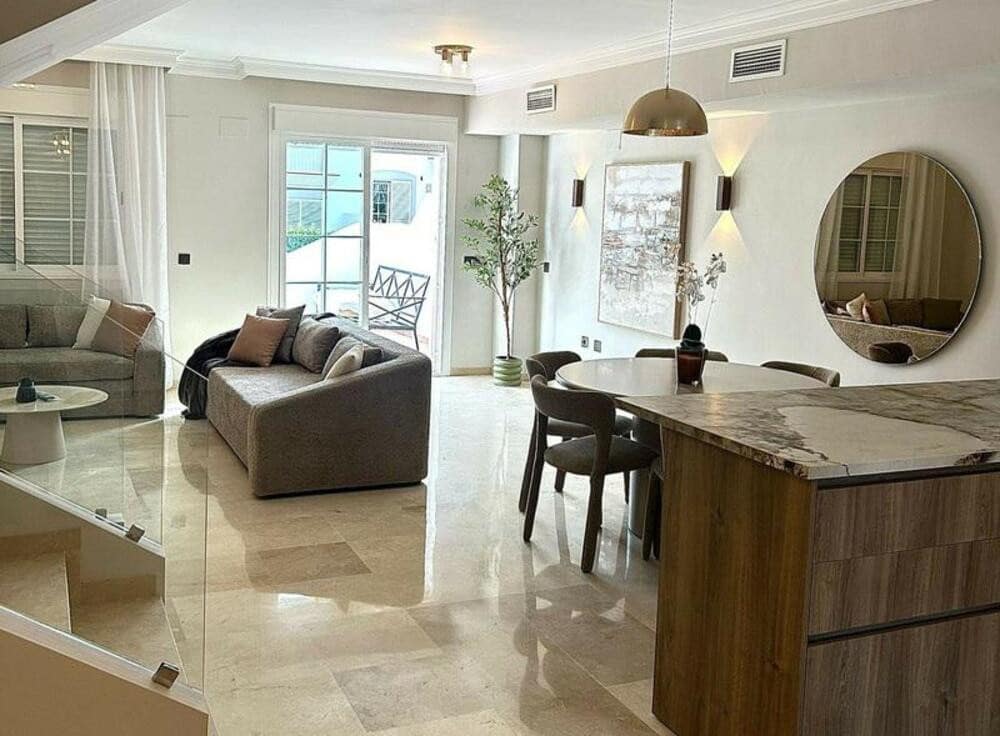 4 sypialnia Dom do wynajęcia w Marbella z basenem garażem - 5 500 € (Ref: 9669751)