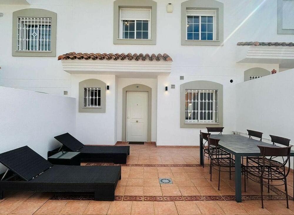 4 sypialnia Dom do wynajęcia w Marbella z basenem garażem - 5 500 € (Ref: 9669751)