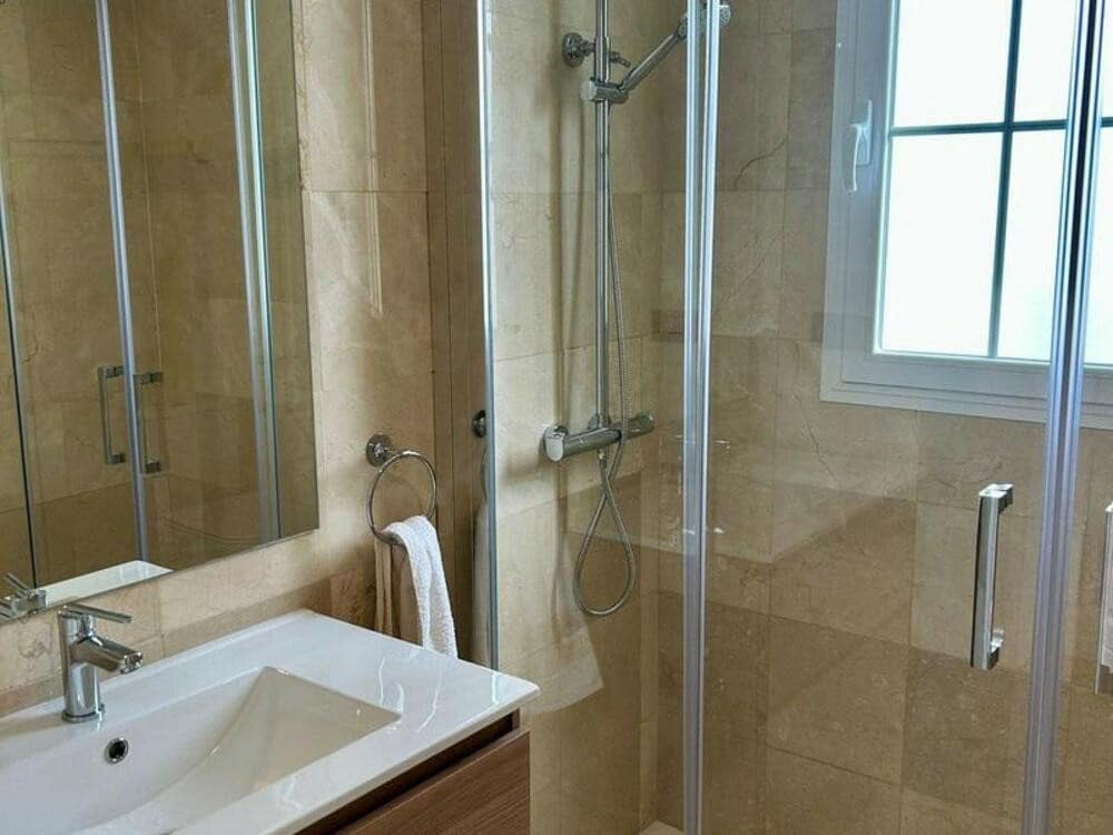 4 sypialnia Dom do wynajęcia w Marbella z basenem garażem - 5 500 € (Ref: 9669751)