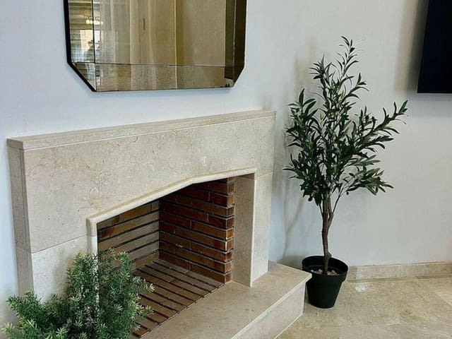 Maison de Ville de 4 chambres à louer à Aloha Golf, Marbella avec piscine garage - 5 500 € (Ref: 9669751)