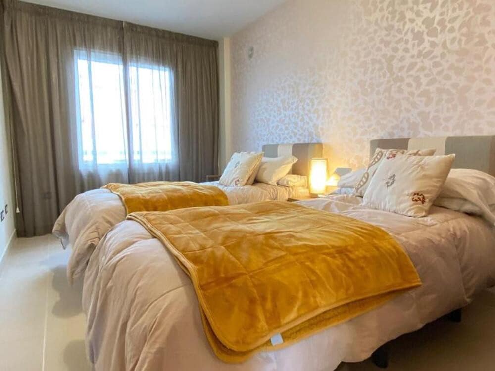 Casa de 3 habitaciones en El Paraiso en venta con piscina garaje - 530.000 € (Ref: 9673703)