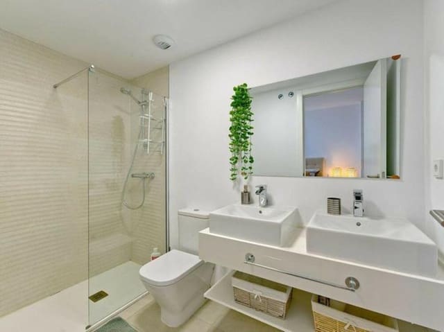 3 chambre Appartement à vendre à Buenas Noches, Estepona avec piscine garage - 495 000 € (Ref: 9673704)