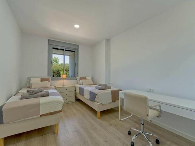 3 soverom Leilighet til salgs i Buenas Noches, Estepona med svømmebasseng garasje - € 459 000 (Ref: 9673704)