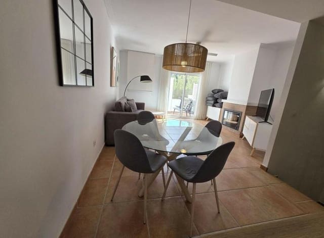 3 slaapkamer Huis te huur in Benahavís pueblo, Benahavís met zwembad garage - € 2.200 (Ref: 9676626)