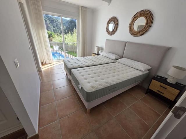3 slaapkamer Huis te huur in Benahavís pueblo, Benahavís met zwembad garage - € 2.200 (Ref: 9676626)