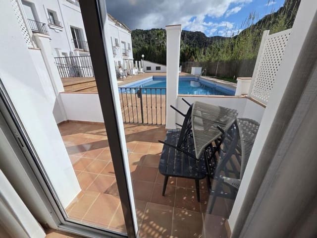 3 slaapkamer Huis te huur in Benahavís pueblo, Benahavís met zwembad garage - € 2.200 (Ref: 9676626)
