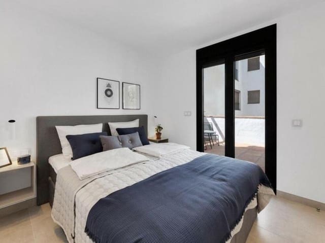 3 bedroom Apartment for sale in Puerto Banus, Marbella with pool garage - € 949,000 (Ref: 9676628)