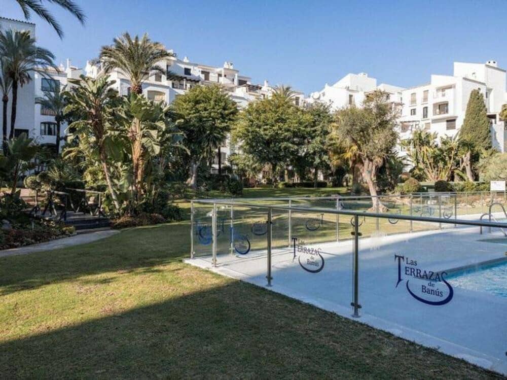 3 bedroom Apartment for sale in Puerto Banus with pool garage - € 949,000 (Ref: 9676628)