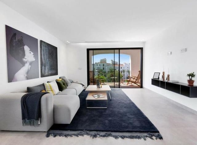 3 soveværelse Lejlighed til salg i Puerto Banus, Marbella med swimmingpool garage - € 949.000 (Ref: 9676628)
