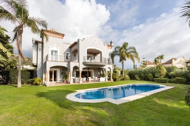 Chalet de 5 habitaciones en La Quinta, Benahavís en venta con garaje - 2.950.000 € (Ref: 9676629)