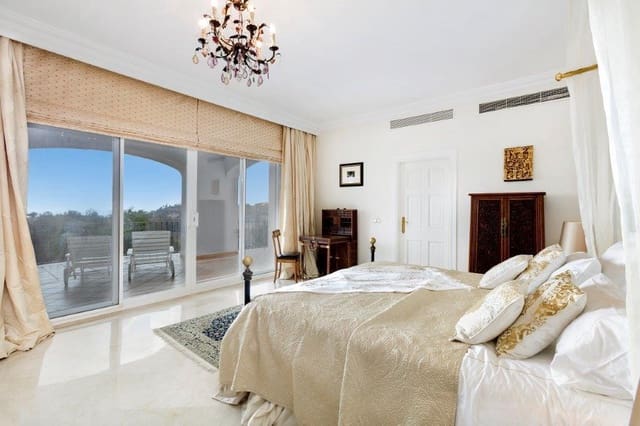 Chalet de 5 habitaciones en La Quinta, Benahavís en venta con garaje - 2.950.000 € (Ref: 9676629)