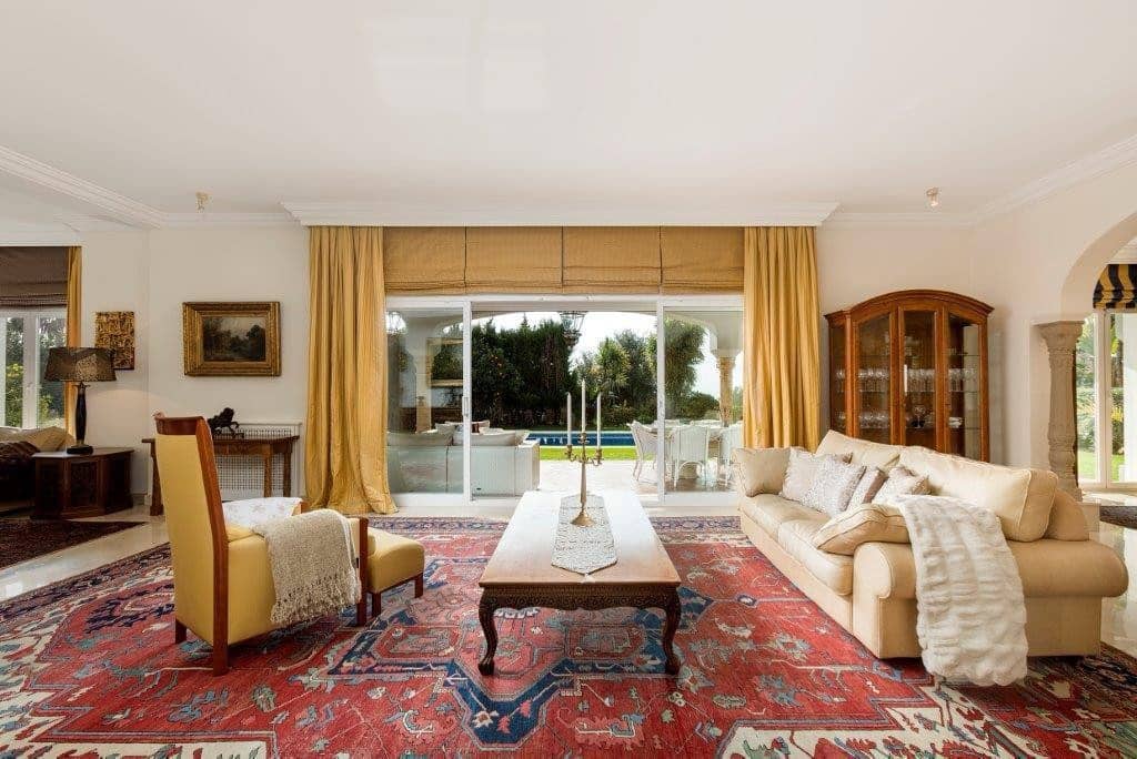 5 bedroom Villa for sale in La Quinta with garage - € 2,750,000 (Ref: 9676629)