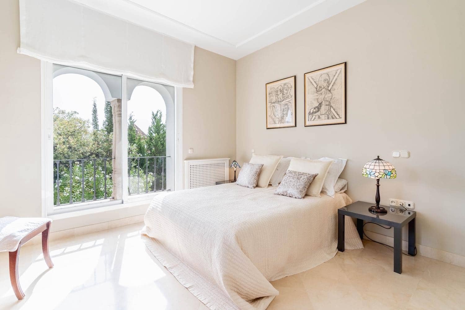5 bedroom Villa for sale in La Quinta with garage - € 2,750,000 (Ref: 9676629)