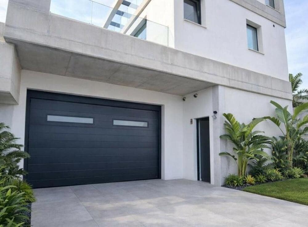 2 soveværelse Villa til leje i Nueva Andalucia med swimmingpool garage - € 15.000 (Ref: 9679363)