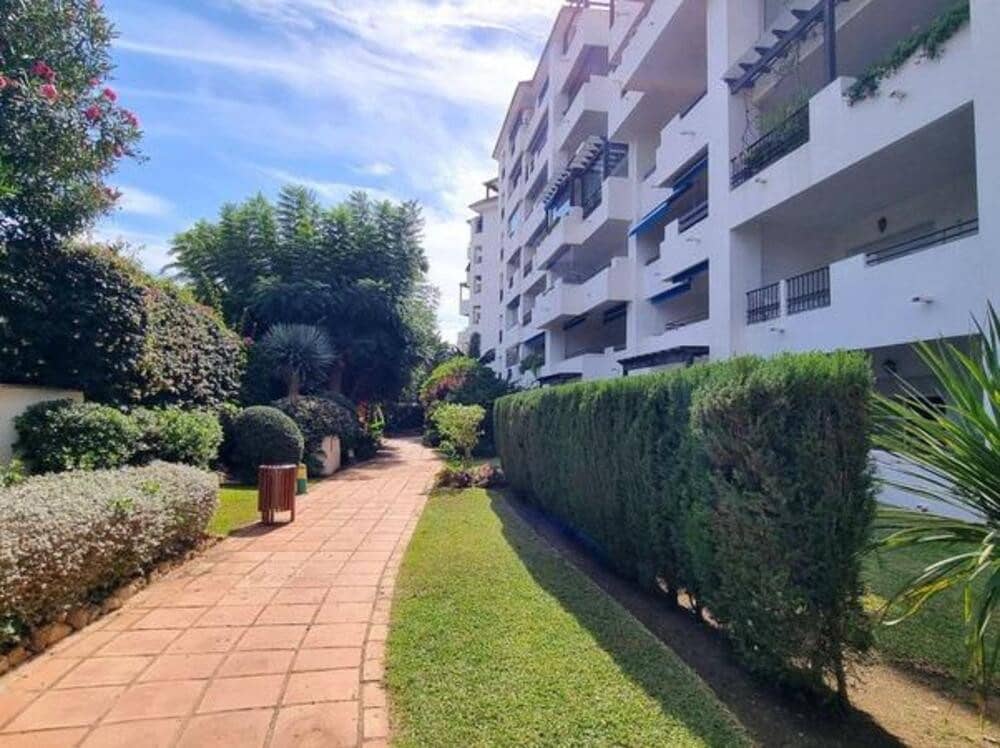 2 sypialnia Apartament do wynajęcia w Marbella z garażem - 2 200 € (Ref: 9679364)