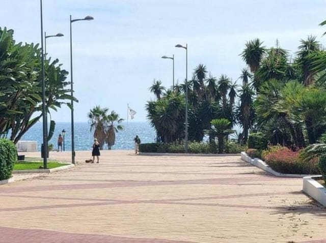 2 bedroom Apartment for rent in Puerto Banus, Marbella with pool garage - € 2,500 (Ref: 9679364)