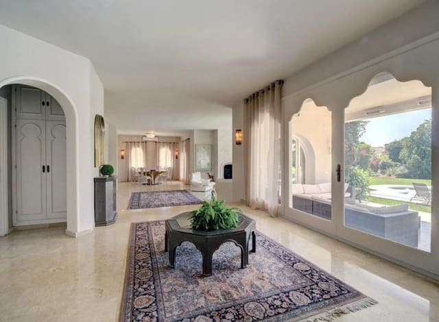 4 camera da letto Villa da affittare in El Paraiso, Estepona con piscina garage - 8.500 € (Rif: 9679365)