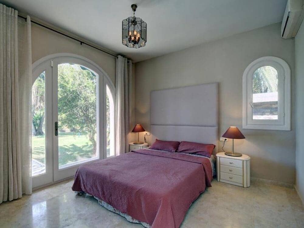 4 camera da letto Villa da affittare in El Paraiso con piscina garage - 8.500 € (Rif: 9679365)