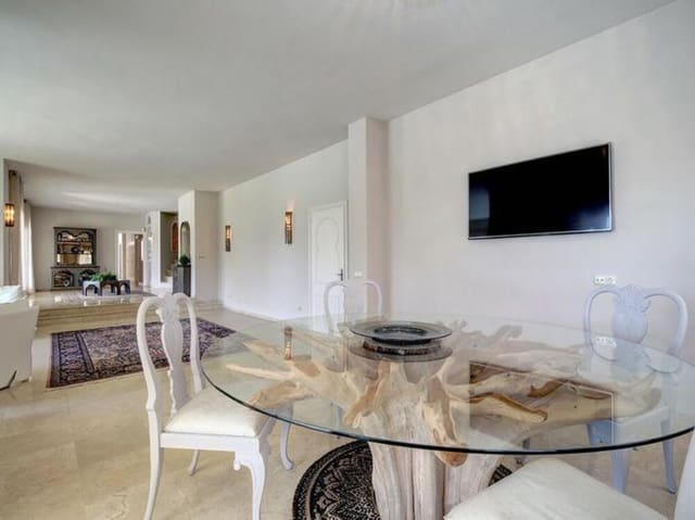 4 camera da letto Villa da affittare in El Paraiso, Estepona con piscina garage - 8.500 € (Rif: 9679365)