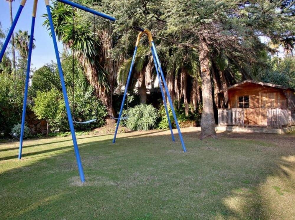 4 camera da letto Villa da affittare in El Paraiso con piscina garage - 8.500 € (Rif: 9679365)