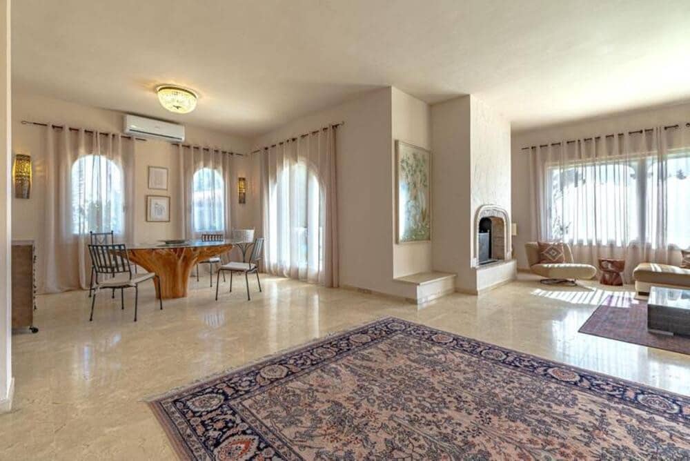 4 slaapkamer Villa te huur in El Paraiso met zwembad garage - € 8.500 (Ref: 9679365)