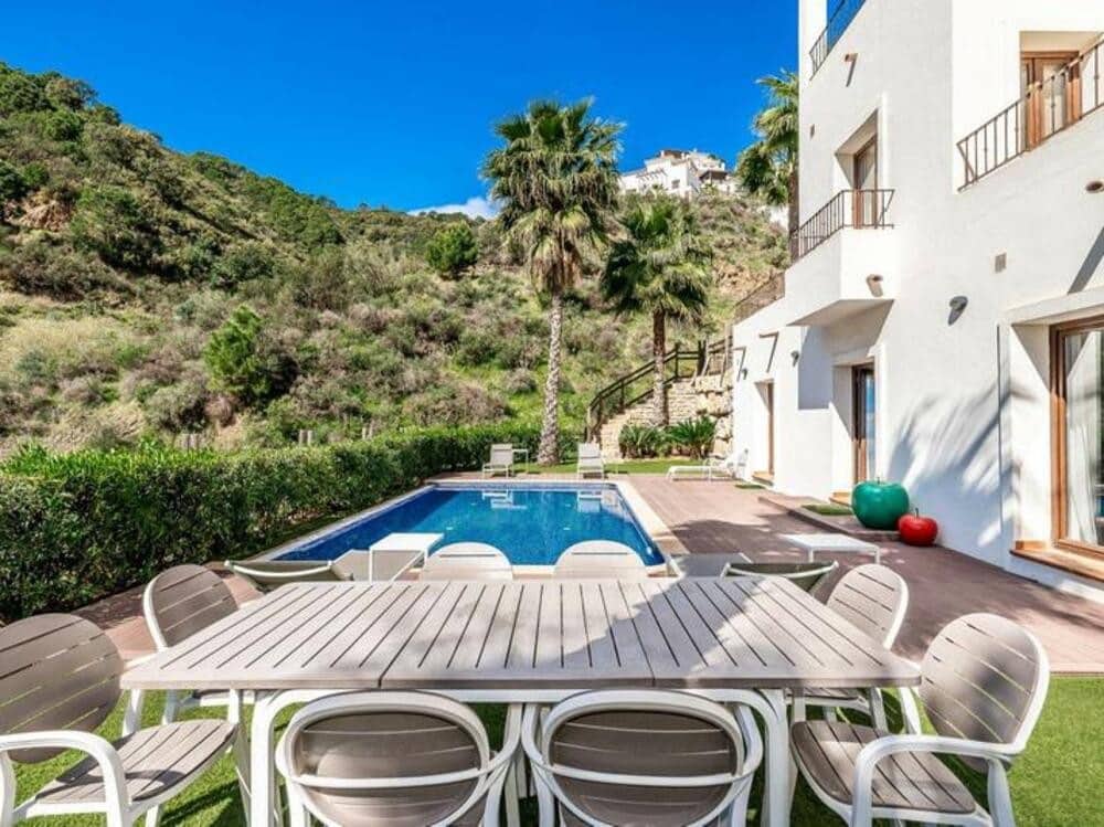 4 soverom Villa til leie i Benahavis med svømmebasseng garasje - € 7 750 (Ref: 9685886)