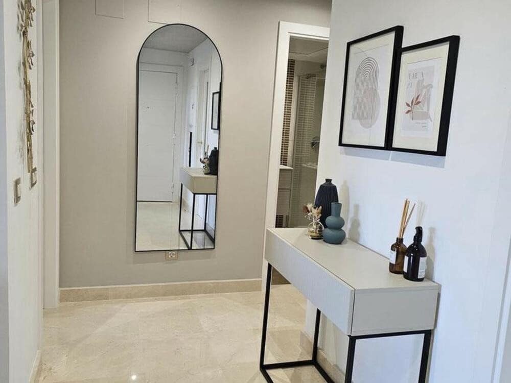 Appartement de 2 chambres à louer à Benahavis avec piscine garage - 2 500 € (Ref: 9685887)